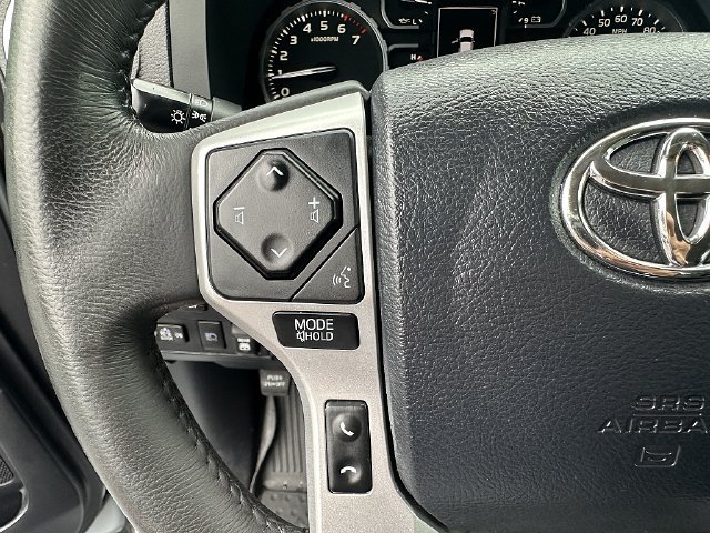 Used 2020  Toyota SR5 image 24