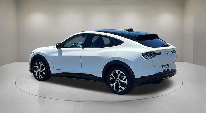Used 2023 White Ford Premium image 4