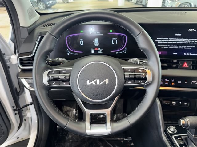 Used 2025 White Pearl Kia EX image 20