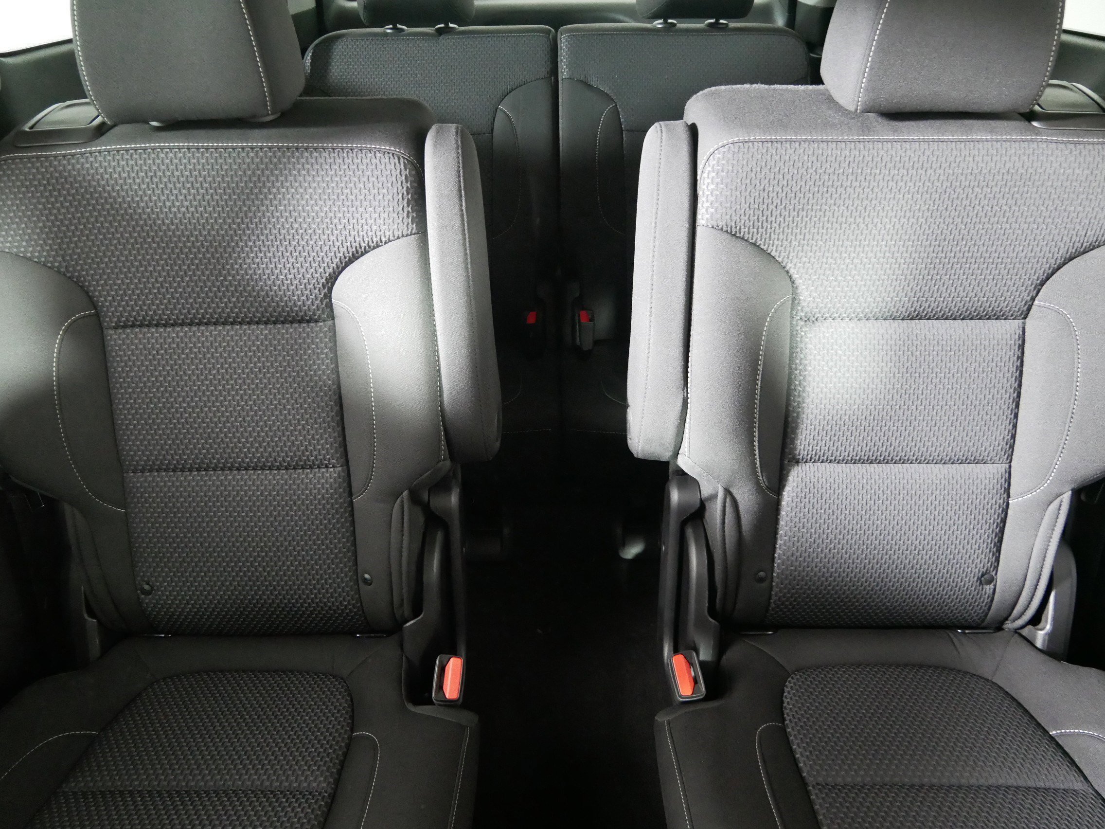2023 GMC Acadia SLE - Photo 13