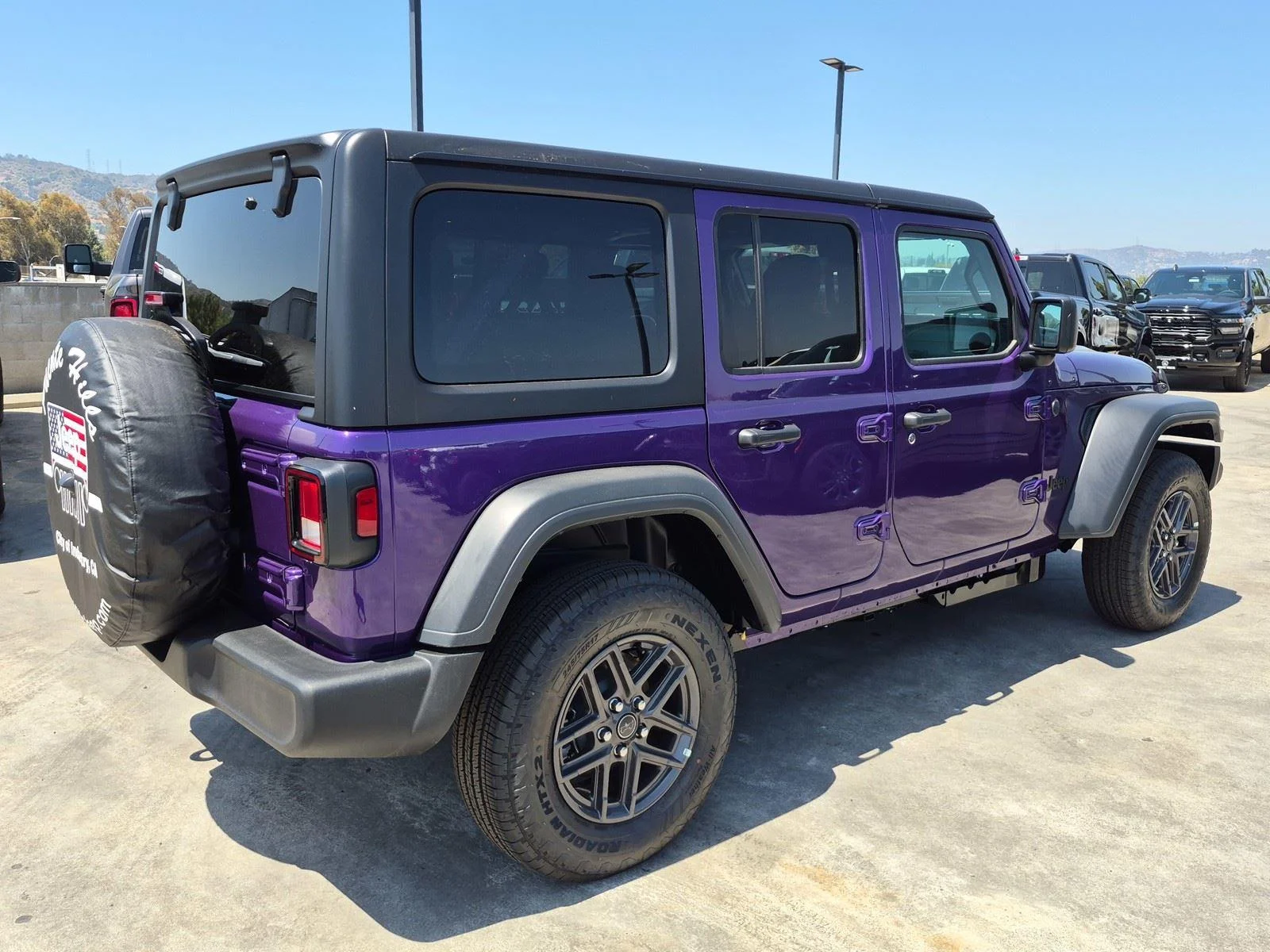 New 2026 Reign Jeep Sport S image 6