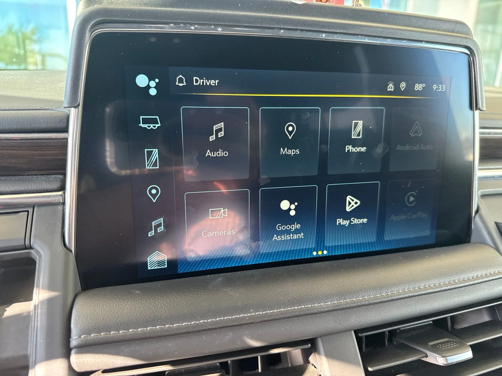 Used 2023 Green Chevrolet LT image 12