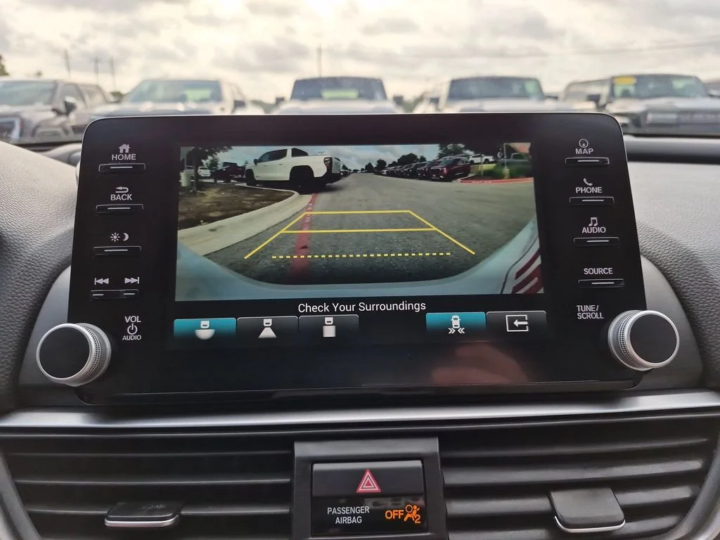 Used 2019  Honda Touring image 27