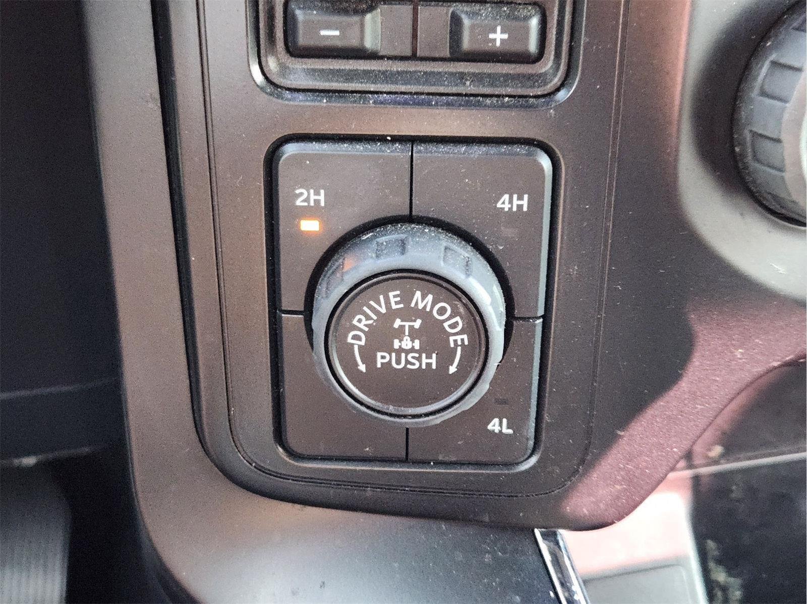 Used 2022 Oxford White Ford XL image 20