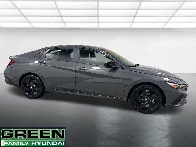 New 2026 Gray Hyundai SEL Sport image 7