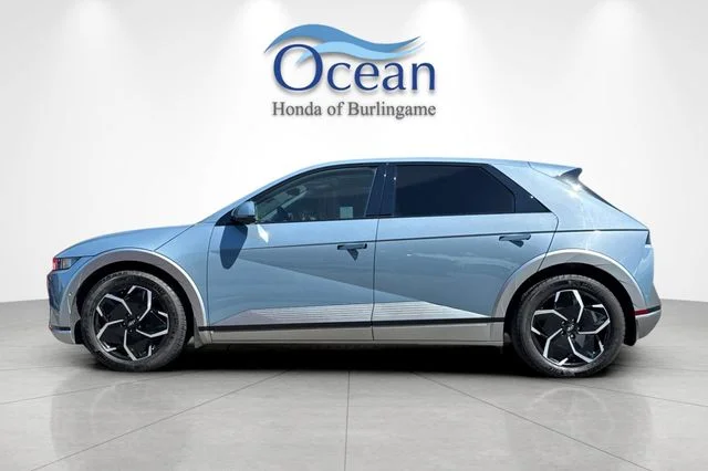Used 2024 Lucid Blue Hyundai Limited image 7