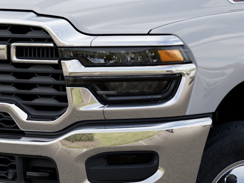 New 2025 Bright White Clearcoat RAM Tradesman image 28