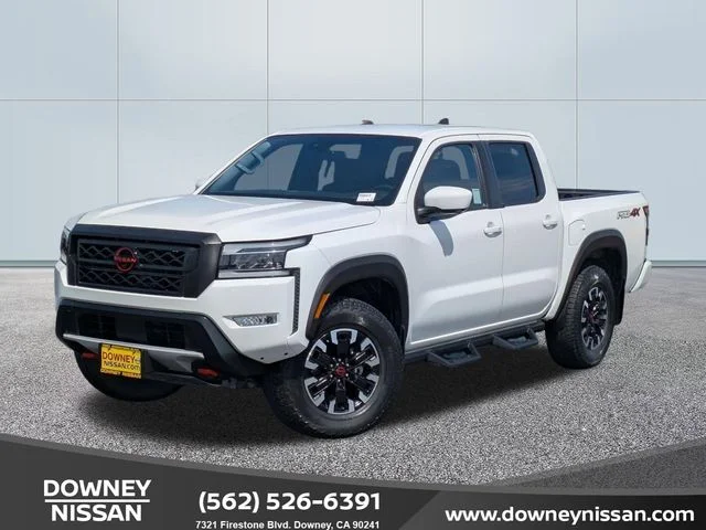 2023 Nissan Frontier PRO-4X Crew Cab 4X4's photo