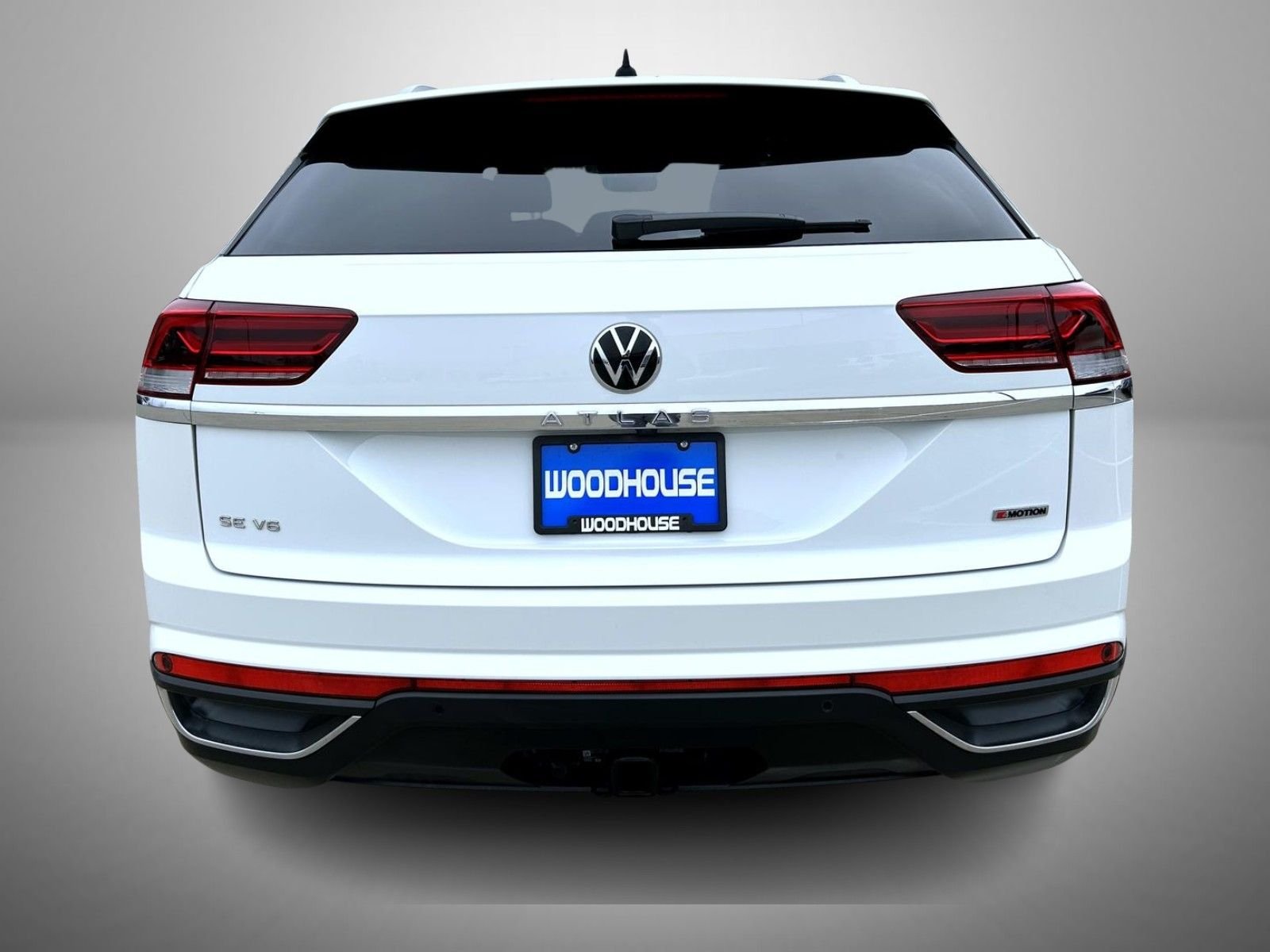 Used 2022 White Volkswagen 3.6L V6 SE w/Technology image 6
