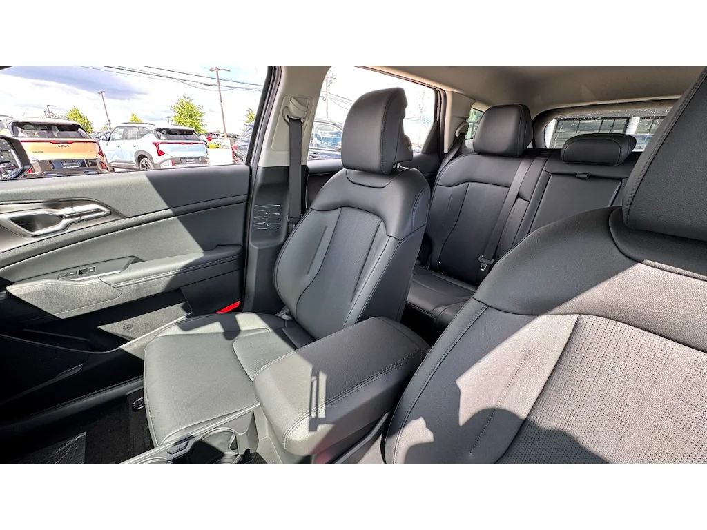 New 2026 Gry Kia EX image 10