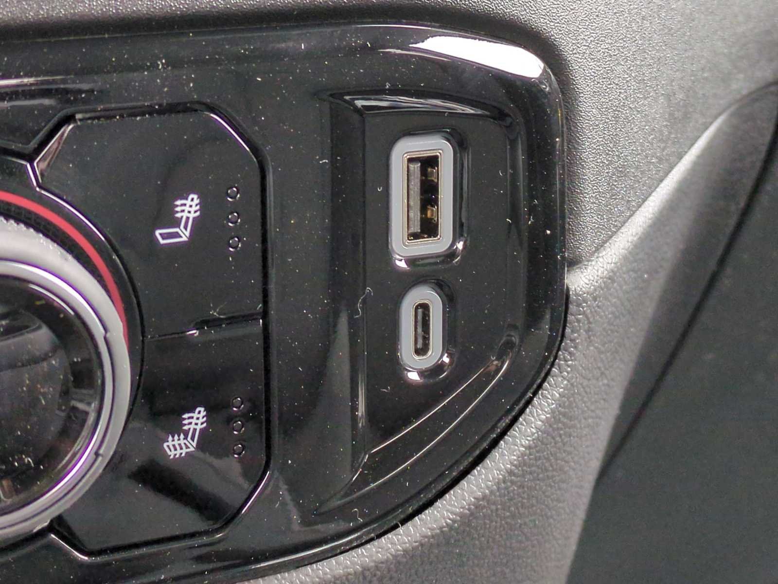 New 2026 Summit White Chevrolet LT (2FL) image 21