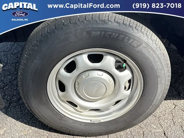 Used 2025 Silver Ford XL image 13