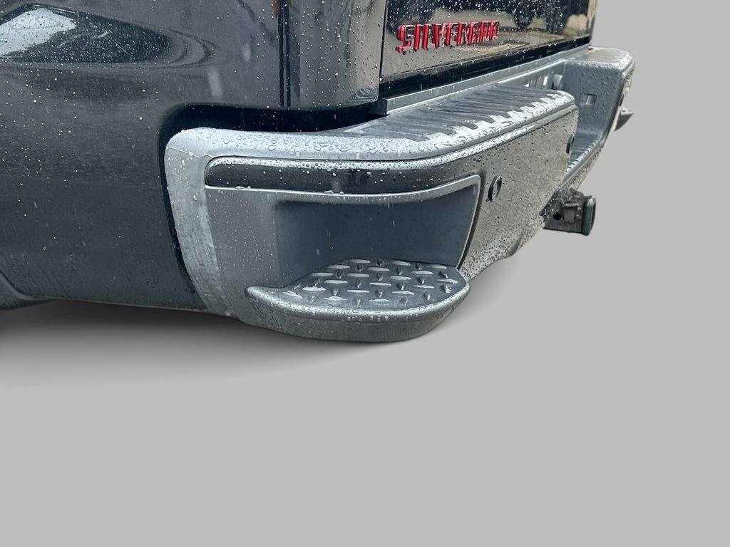 Used 2018 Black Chevrolet LTZ image 13