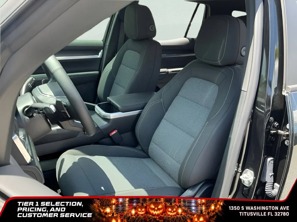 New 2027 Ebony Twilight Metallic GMC Elevation image 27