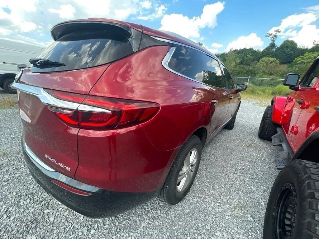 Used 2019 Red Buick Essence image 10