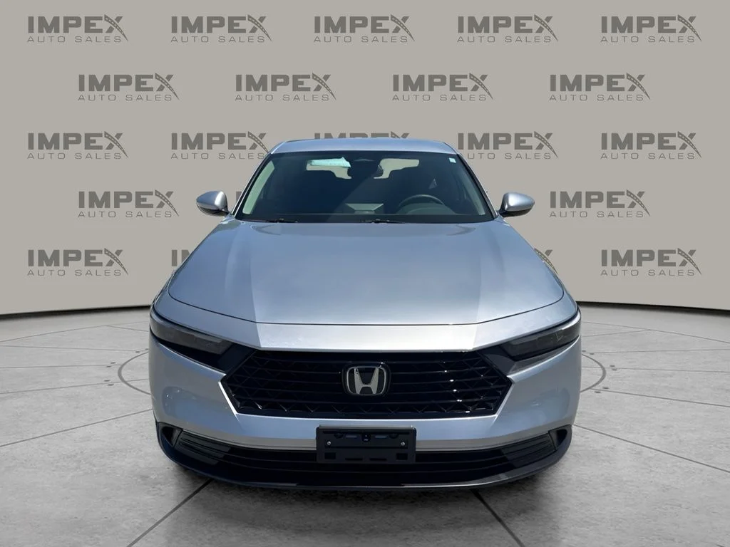 Used 2025 Silver Honda LX image 8