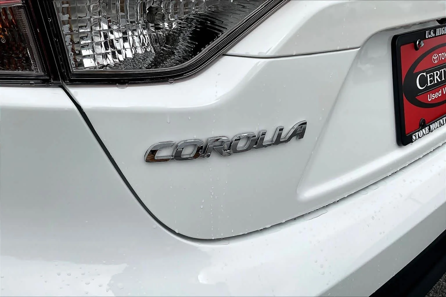 Used 2026 Ice Cap Toyota LE image 10