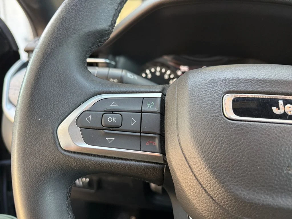 Used 2024 Black Jeep Latitude image 24