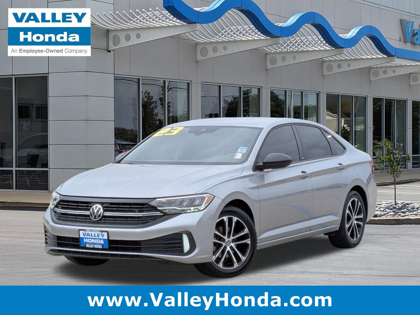 2023 Volkswagen Jetta 1.5T Sport Auto SULEV's photo