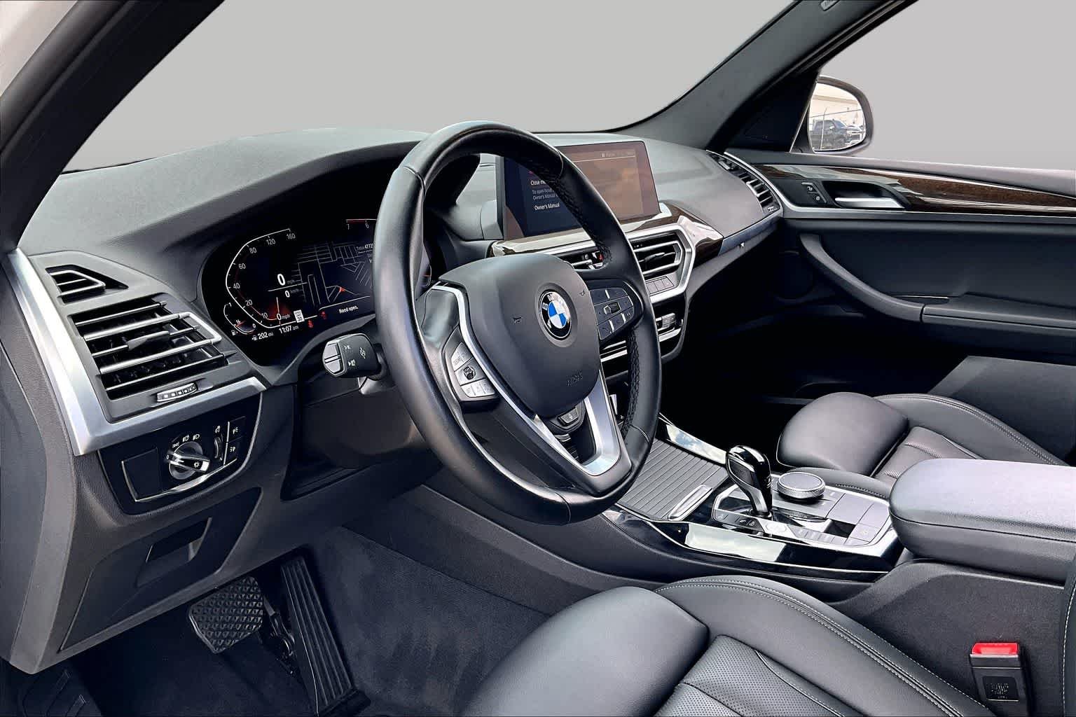 Used 2024 Alpine White BMW sDrive30i image 16