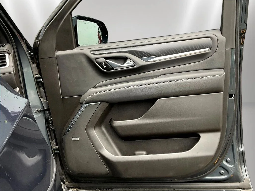 Used 2021 Hunter Green GMC Denali image 28