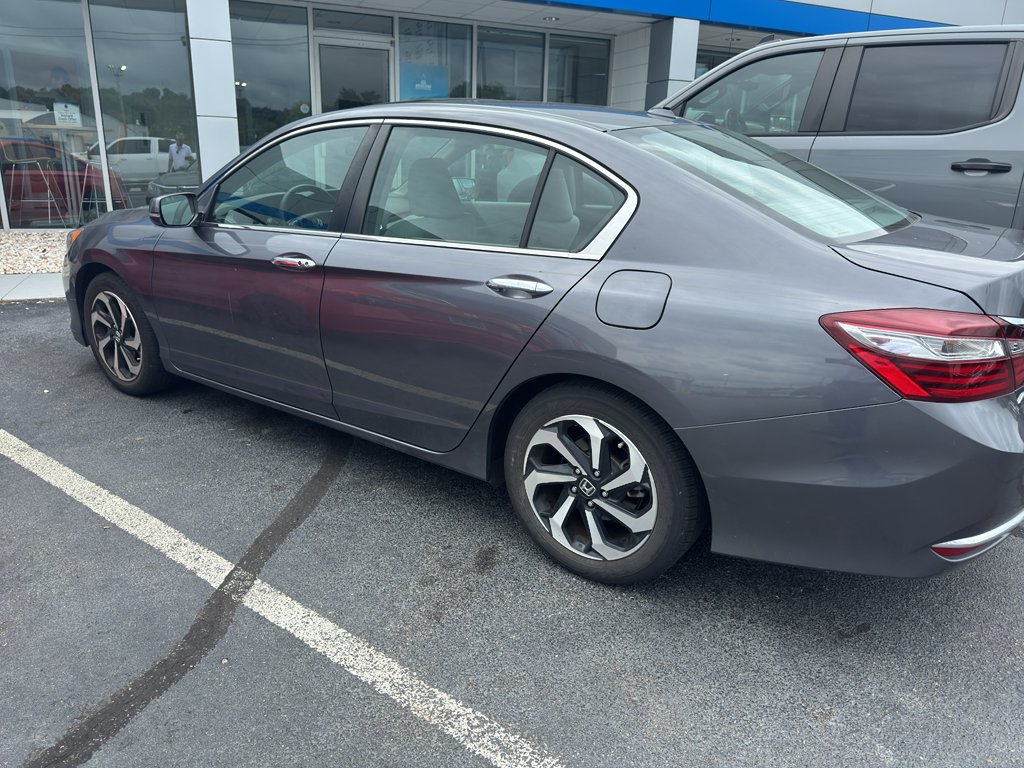 Used 2017 Gray Honda EX image 4