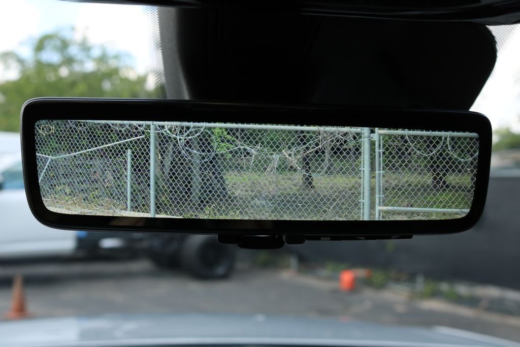 Used 2022 Silver Jeep Overland image 27