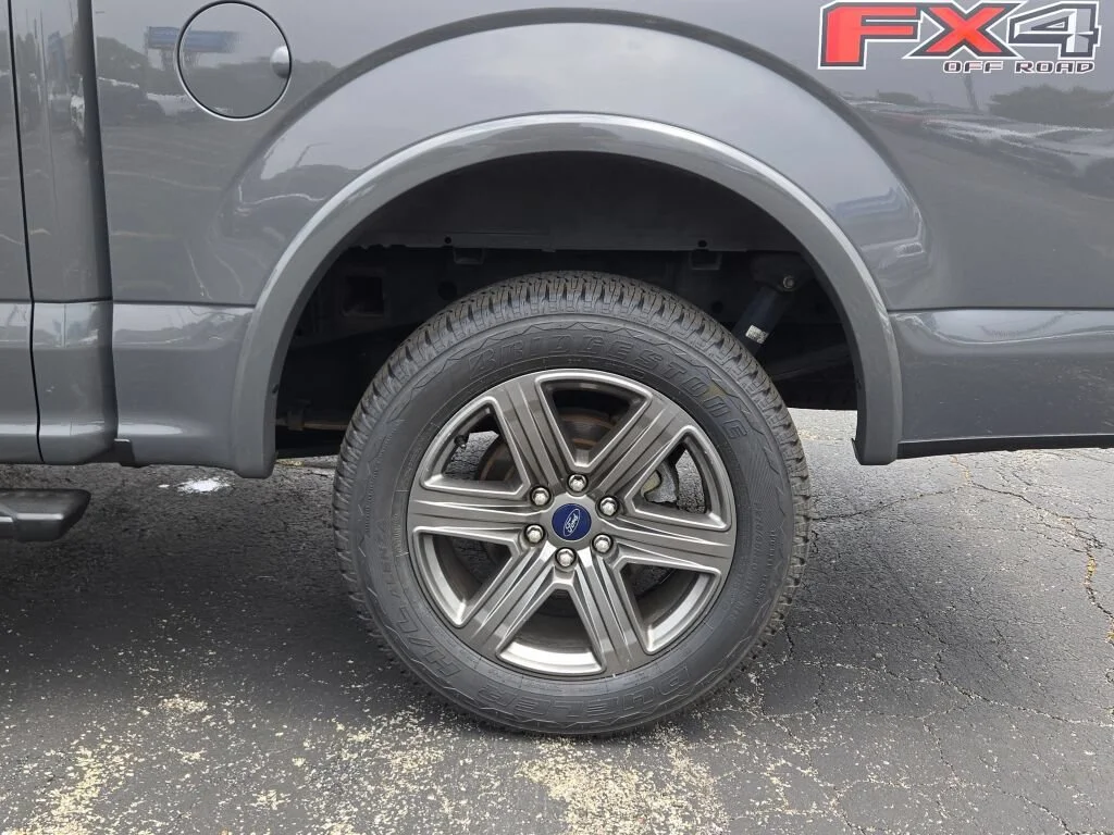 Used 2020 Gray Ford XLT image 18