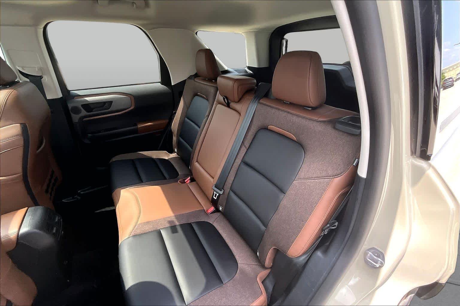 Used 2025 Desert Sand Ford Outer Banks image 19