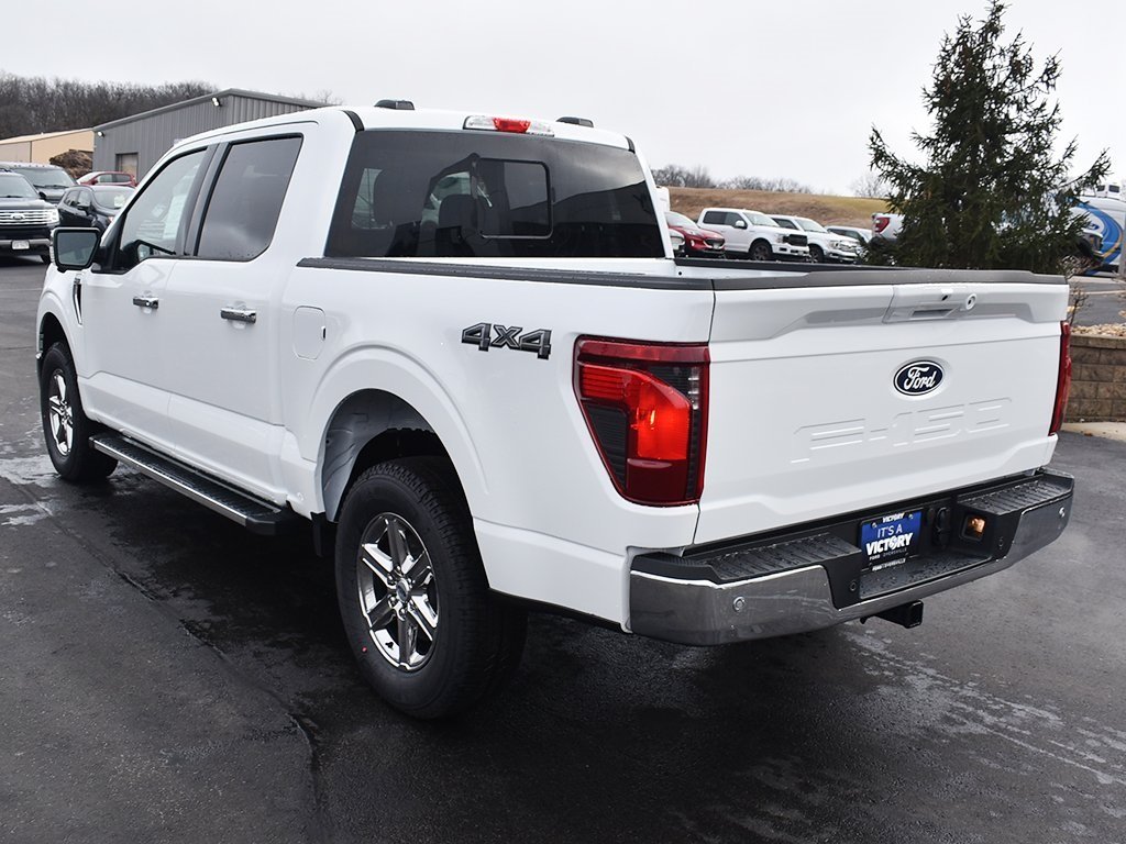 2025 Ford F-150 XLT photo 2