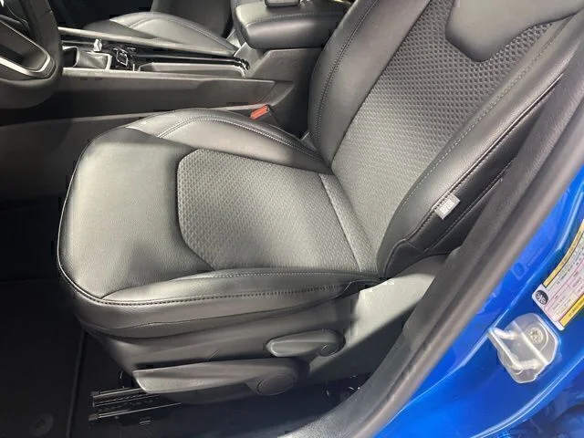 New 2026 Hydro Blue Pearlcoat Jeep Latitude image 7