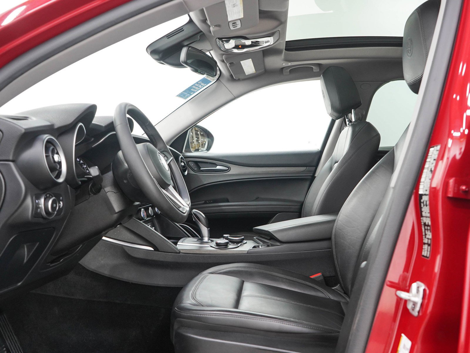 Used 2019 Alfa Rosso Alfa Romeo Ti image 23