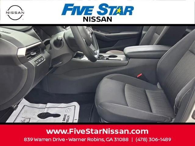 Used 2025 Silver Nissan 2.5 S image 5