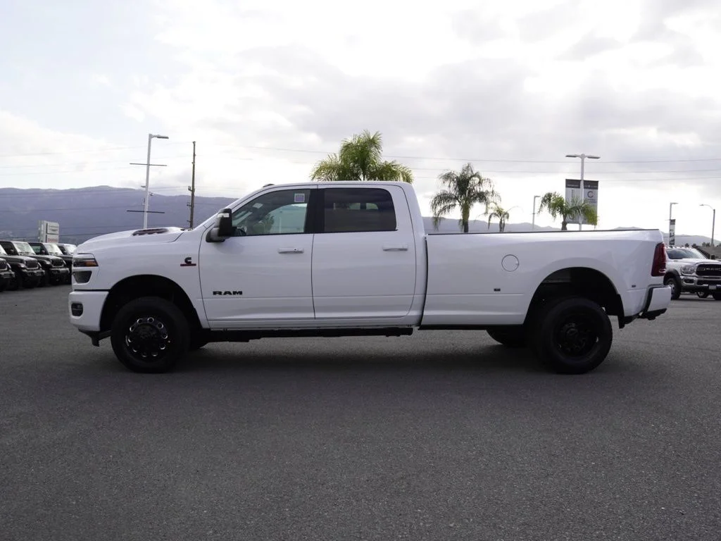 New 2026 Bright White Clear-Coat Exterior Paint RAM Laramie image 7