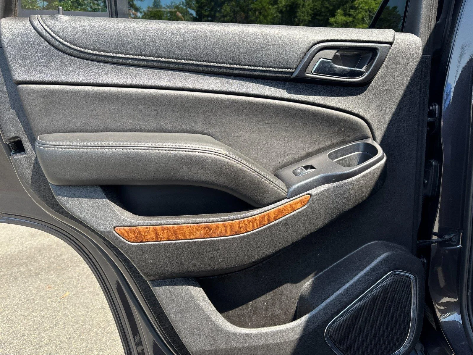Used 2017 Tungsten Metallic Chevrolet Premier image 32