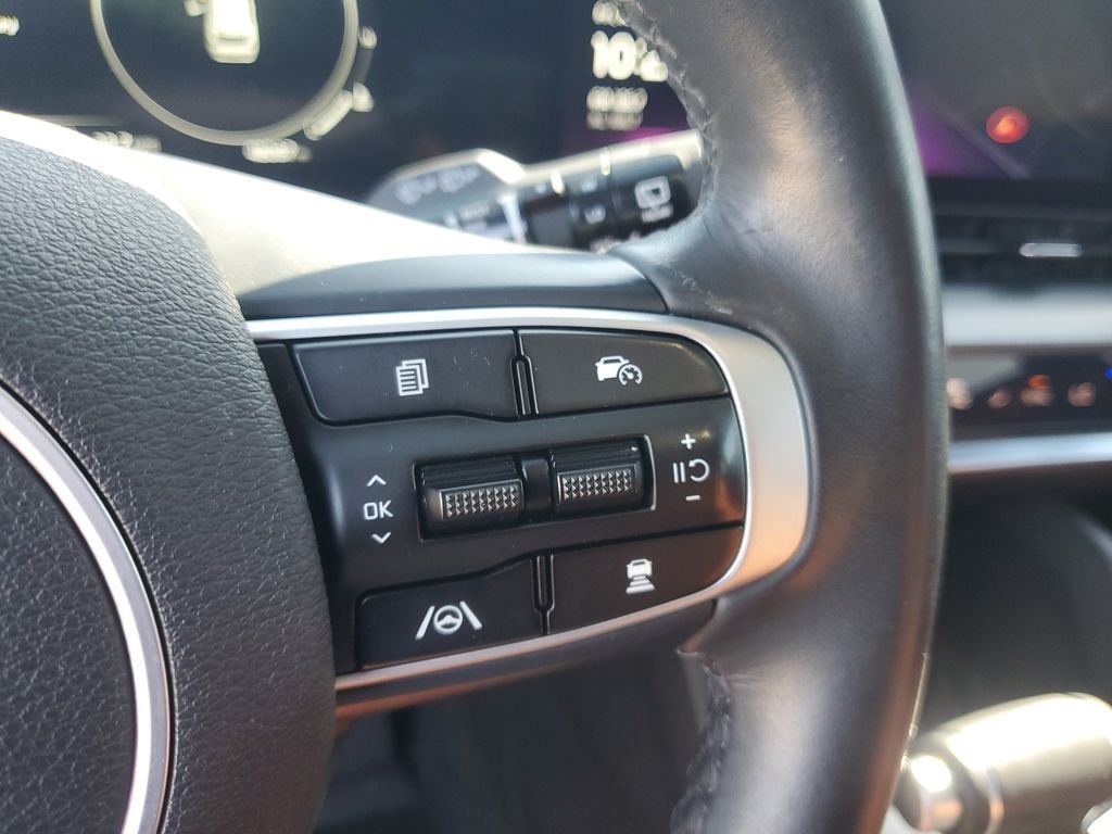 Used 2024 Black Kia SX image 17
