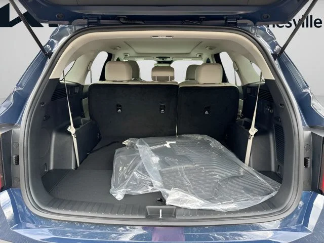 Used 2025 Black Kia S image 8