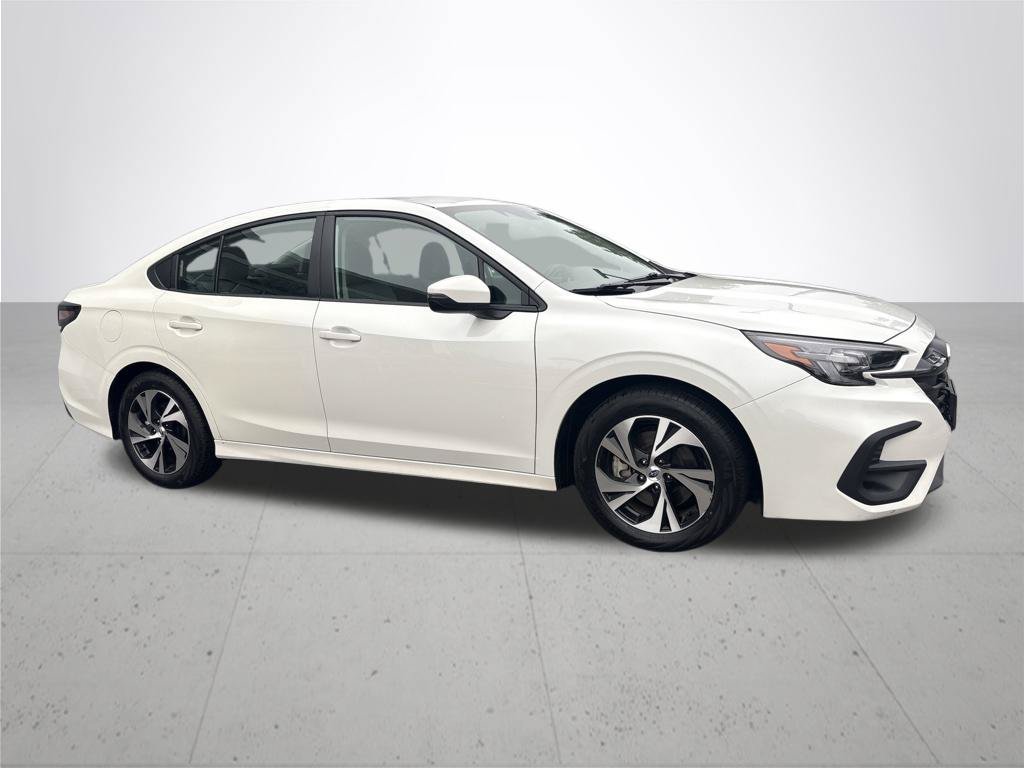 Used 2025 Crystal White Pearl Subaru Premium image 5