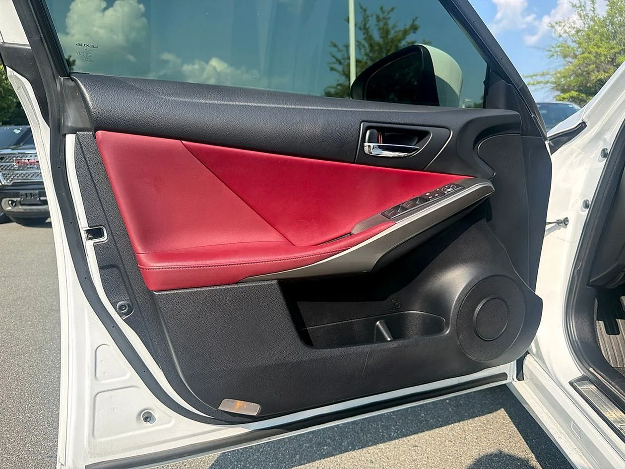 Used 2016  Lexus 350 image 14