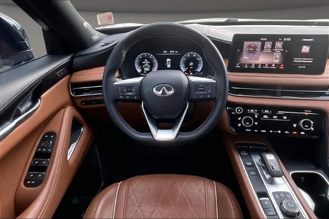 Used 2025 Black INFINITI Autograph image 5