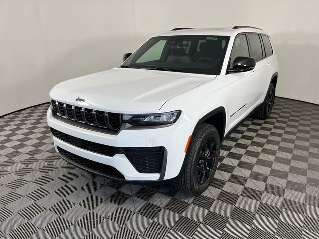 New 2026 Bright White Clear-Coat Exterior Paint Jeep Laredo Altitude image 2