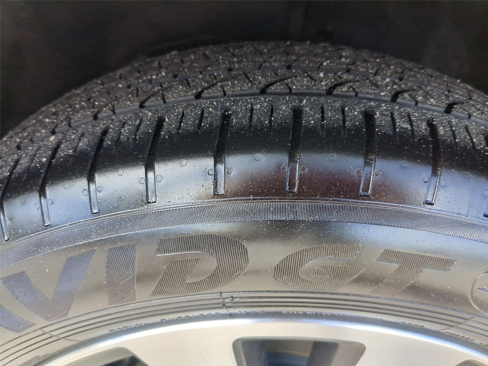 Used 2024 Magnetite Gray Metallic Subaru Limited image 13
