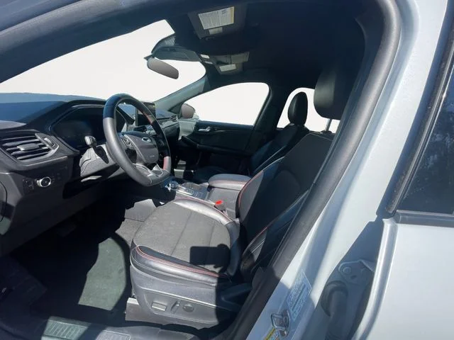 Used 2025 Silver Metallic Ford ST-Line Select image 9