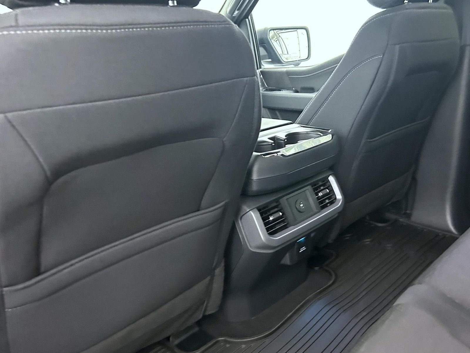 New 2026 Agate Black Metallic Ford XLT image 21