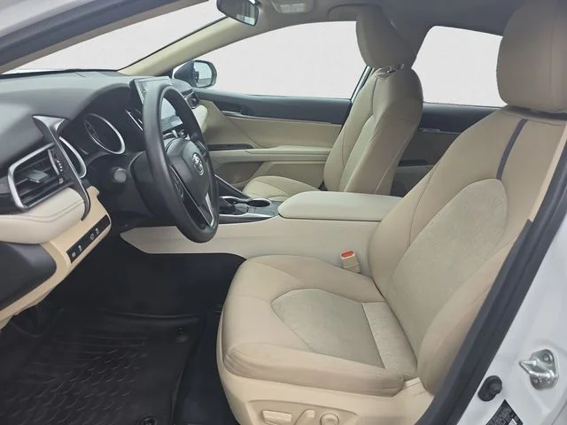 Used 2024 Ice Toyota LE image 9