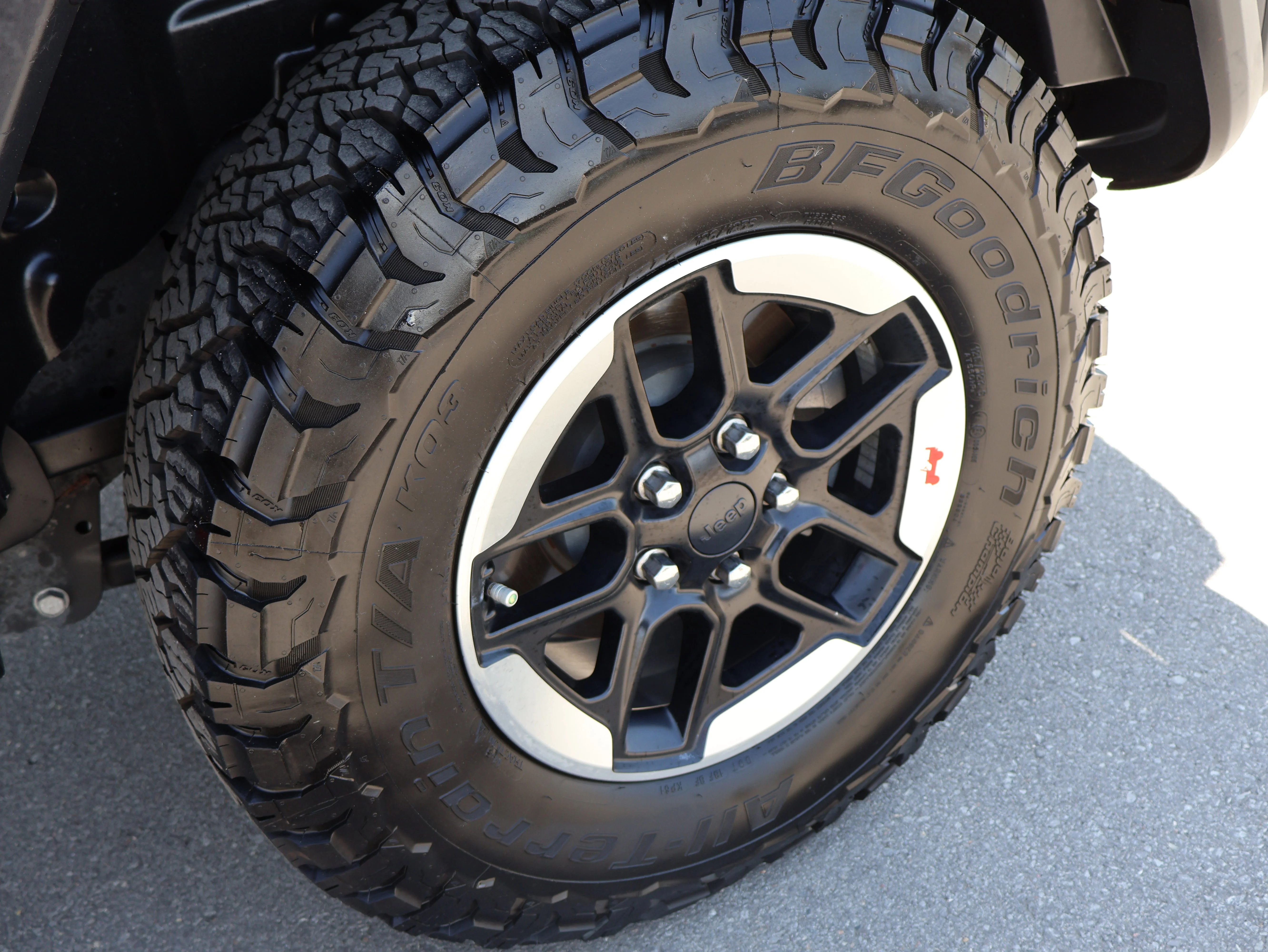 Used 2020 Firecracker Red Clearcoat Jeep Rubicon image 35