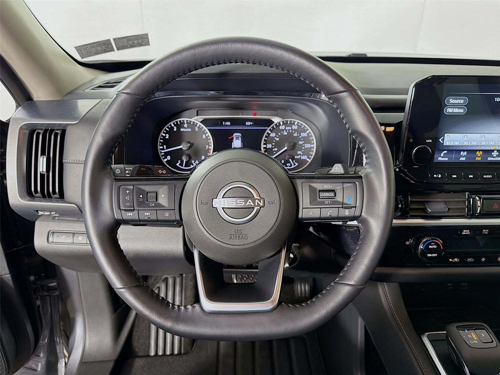Used 2025  Nissan SL image 12