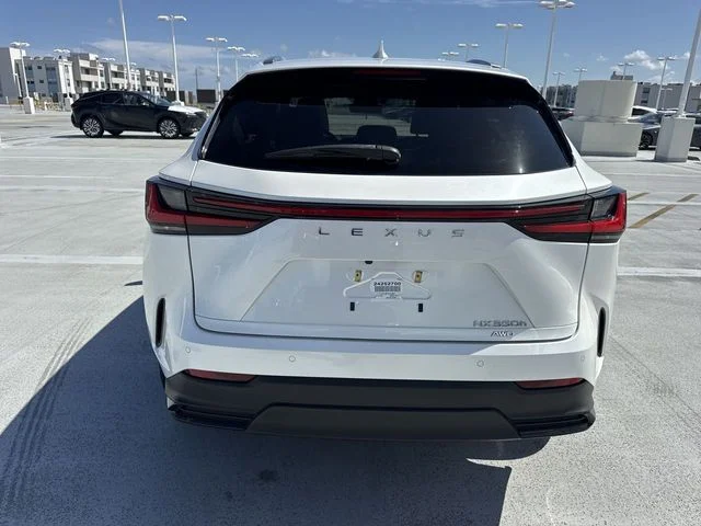 Used 2024 White Lexus 350h Luxury image 24