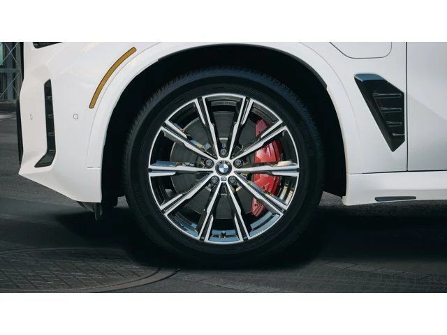Used 2026 Alpine White BMW xDrive50e image 7
