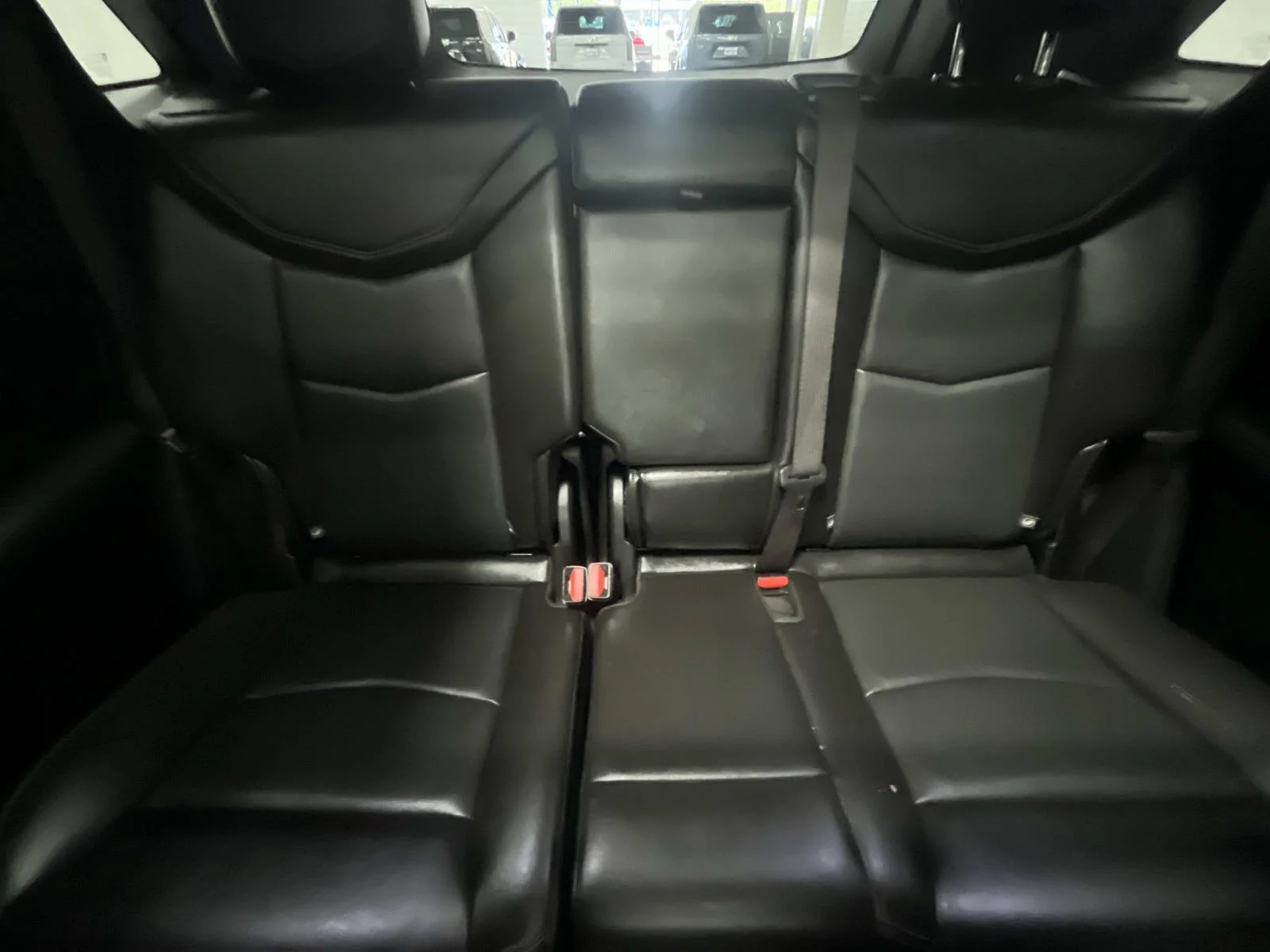 Used 2021 CRYSTAL WHITE TRICOAT Cadillac FWD Premium Luxury image 30